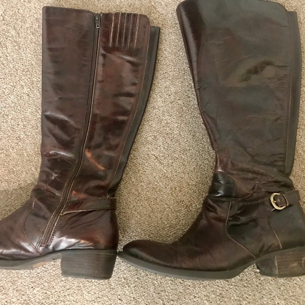 Born Helen Leather Riding Boot - Picture 3 of 7